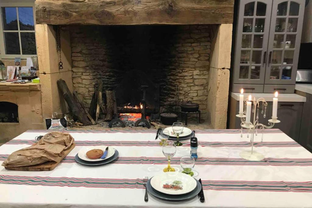 Chez Renou Et Prosperou Maison Typique Du Sarladait Saint-Genies Экстерьер фото
