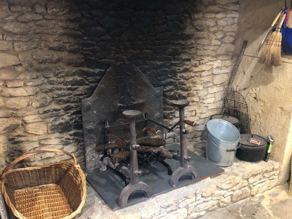 Chez Renou Et Prosperou Maison Typique Du Sarladait Saint-Genies Экстерьер фото